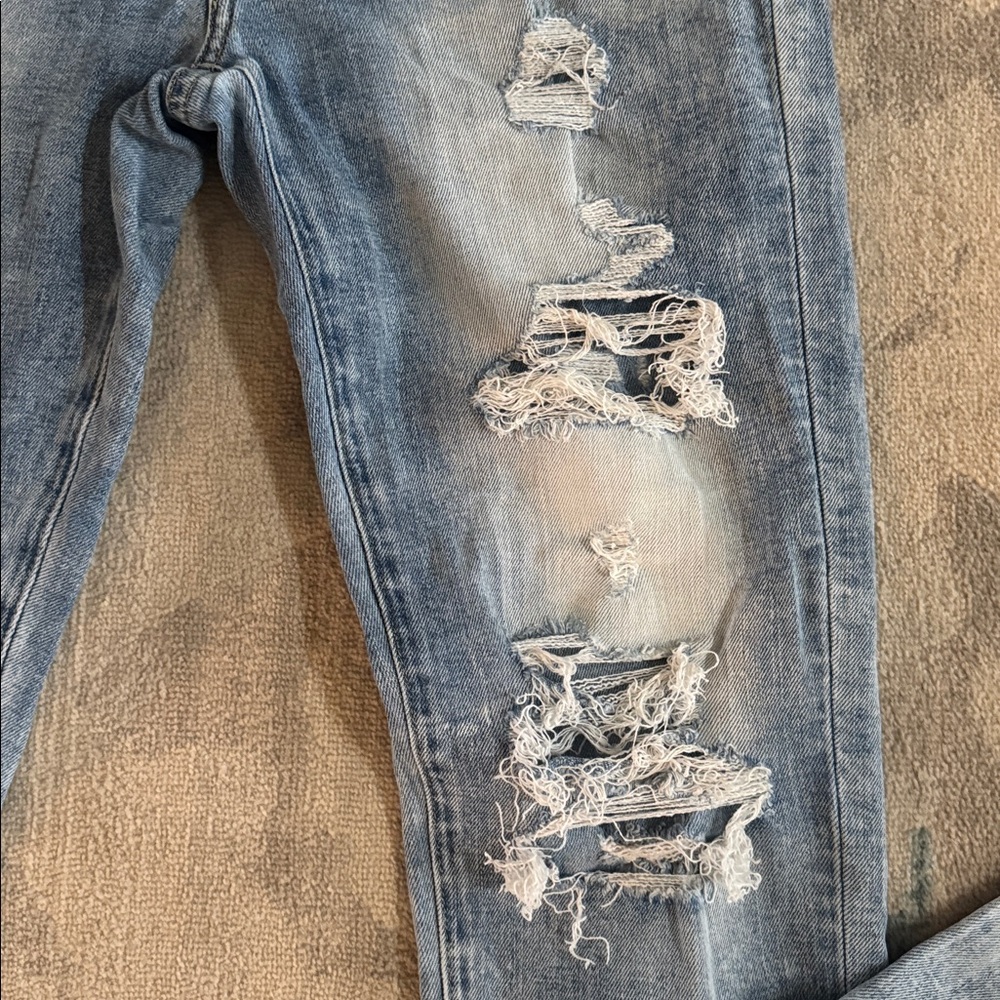 American Eagle Outfitters Light Blue Distressed Skinny Jeans - Picture 5 of 8